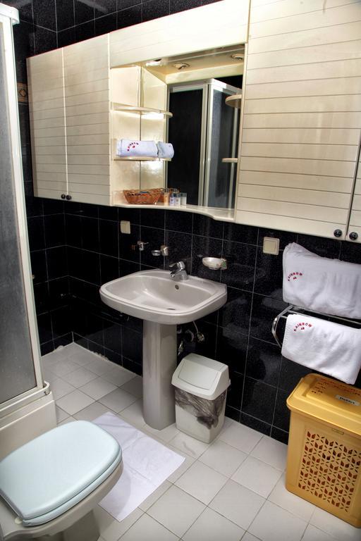 Rainbow 48 Apart Hotel 이스탄불 객실 사진